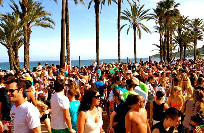 alanya beach party
